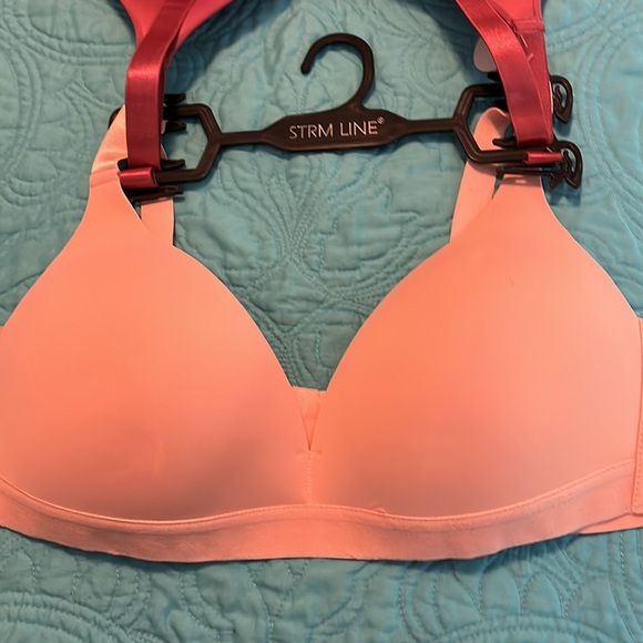 NWT STRM LINE 2 Pack Full Figure Wire Free bras 40C - Picture 2 of 6